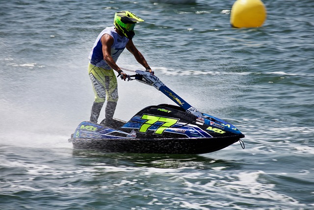 尽管在当前 尽管在当前